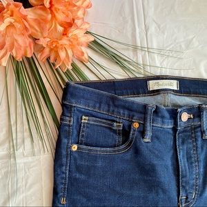 Madewell Dark blue wash high rise jeans size 29